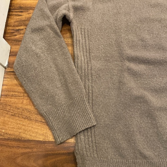 Olive+Oak Cozy Sweater - Picture 4 of 7